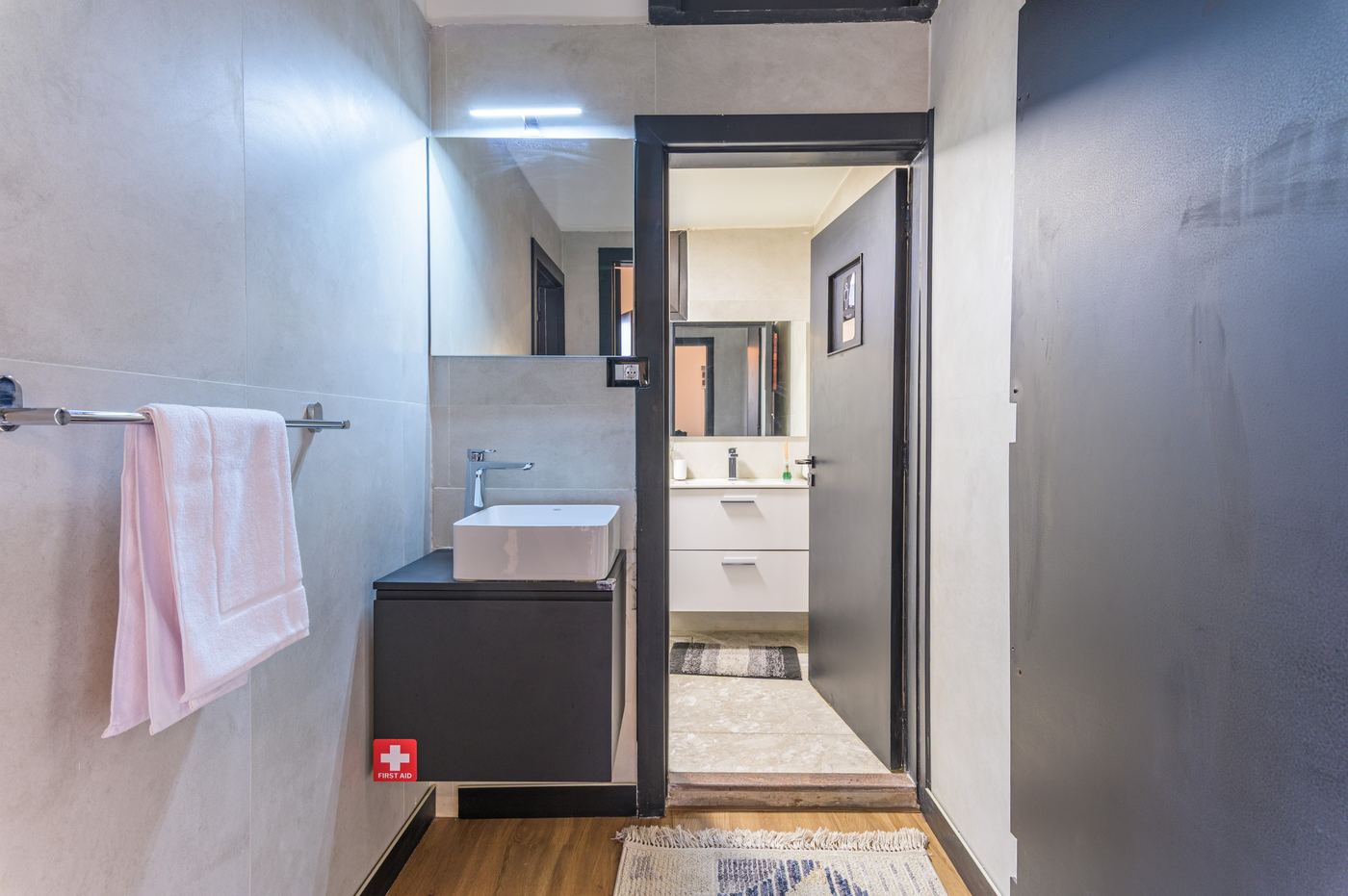 Apartment B bathroom