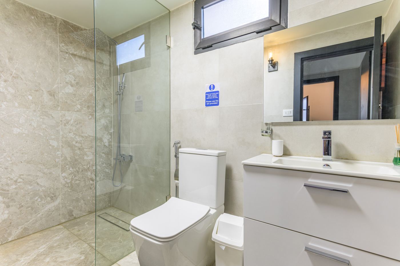 Apartment B second bathroom